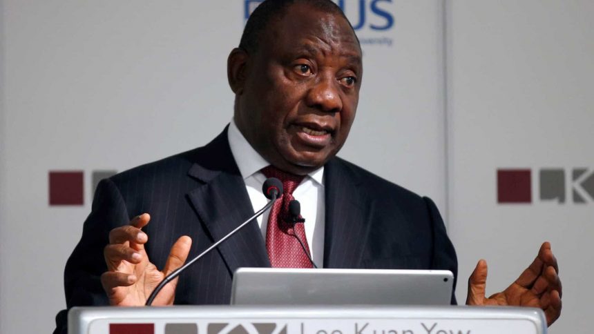 Presidente sul-africano, Cyril Ramaphosa rejeita acusação judicial do seu antecessor