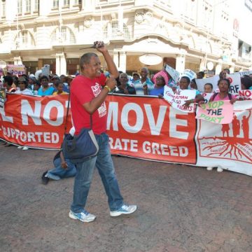 Trabalhadores do mais movimentado porto sul-africano entram em greve