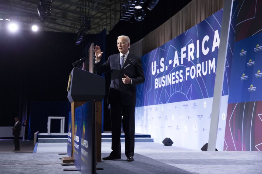 Cimeira EUA-África: Joe Biden promete visitar África subsaariana