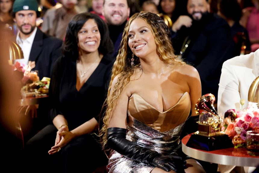 Beyoncé é a cantora mais galardoada de sempre nos Grammys com 32 prémios