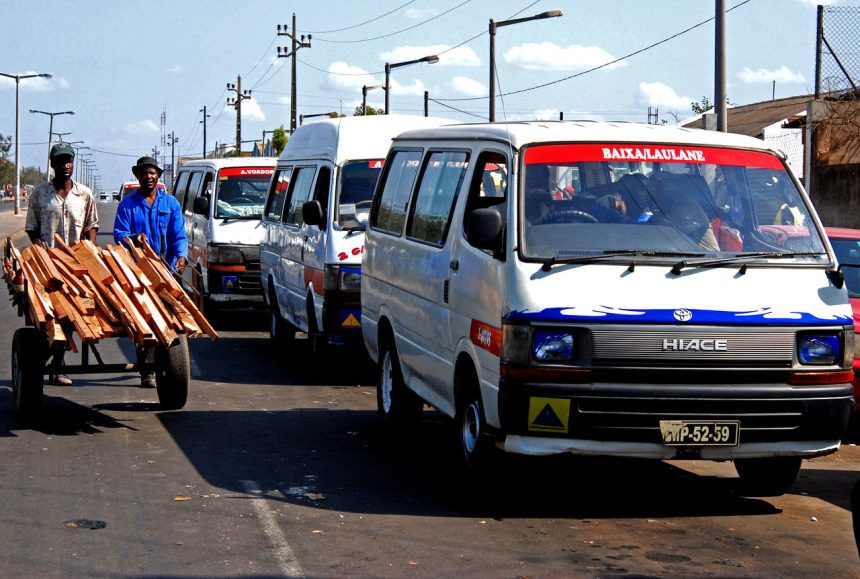 Transportadores agastados com AMT exigem pagamento de compensações