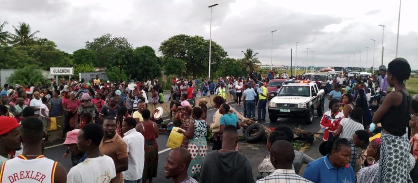 Greve na ponte Maputo Katembe: Moradores fecham a estrada