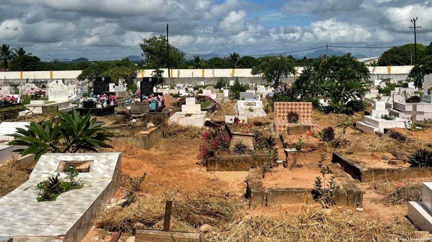 Nampula: Desconhecidos vandalizam cemitérios em busca de cruzes metálicas para venda nas sucatas