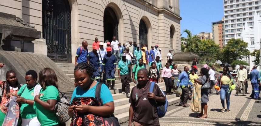 Funcionários do Município de Maputo retomam greve, recebem ameaças e direcção promete demissão