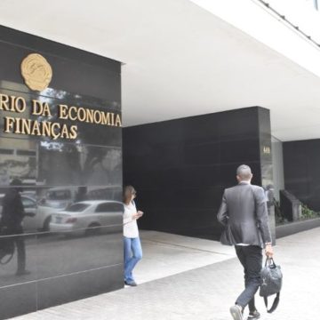 Ministério das Finanças anuncia pagamento de 13º salário até 15 de Fevereiro