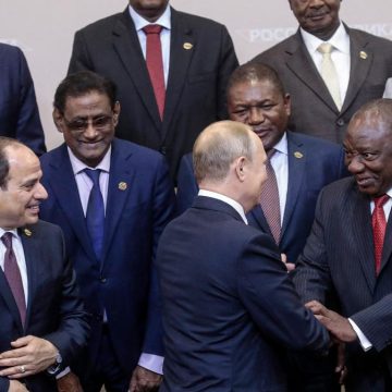 Cimeira Rússia-África: Presidente sul-africano pede a Putin solução pacífica para a Ucrânia