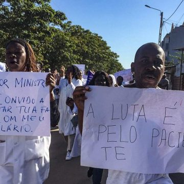 Governo força adiamento da greve dos profissionais de saúde por 30 dias