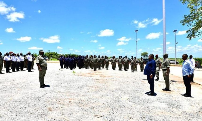 Cabo Delgado: PR visita posição das Forças de Defesa e Segurança em Metuge