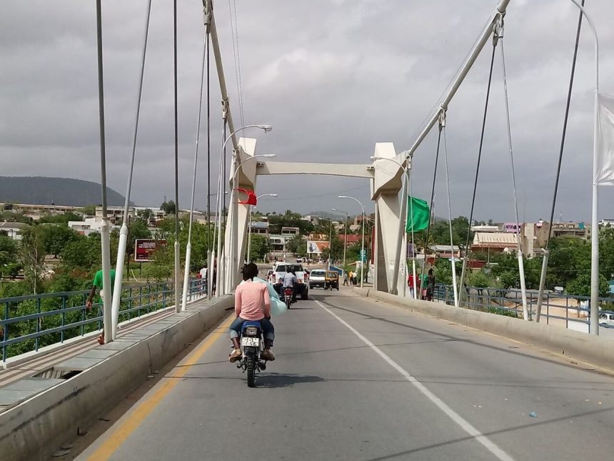 Tete: Transportadores alertam para ocorrência de graves problemas na ponte Samora Machel devido aos prejuízos económicos