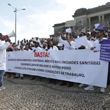 Classe médica ameaça retomar a greve devido à falta de consensos com o Governo