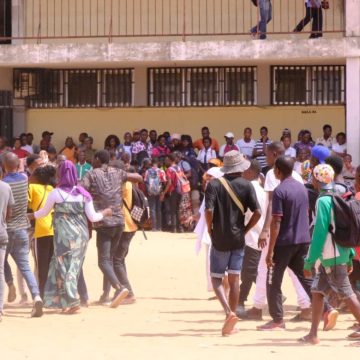 Nampula: Membros das Mesas de Voto manifestam-se contra subsídio de alimentação