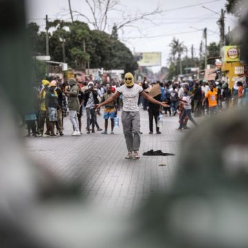 Manifestações pós-eleitorais: CDD acusa polícia de ter matado 65 pessoas