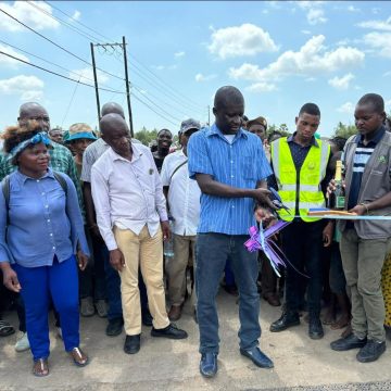 Manuel de Araújo inaugura três infraestruturas essenciais em Quelimane