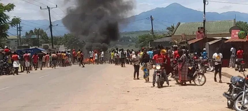 Manifestantes libertam 200 reclusos em Gorongosa em protestos contra alto custo de vida