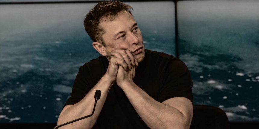 Elon Musk já não é o 2º mais rico do mundo. O imperador de Marte foi destronado pelo barão do luxo