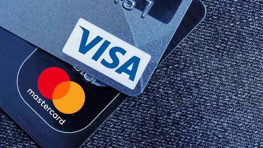 Mastercard cria cartão de pagamento simplificado para empresas de criptomoedas