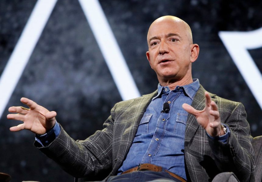 Jeff Bezos quer construir colónias espaciais para salvar a Terra