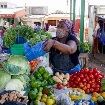 Moçambique regista queda de preços em Junho, terceiro mês consecutivo