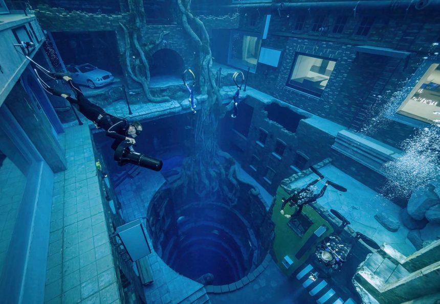 Conheça a piscina mais profunda do mundo. Tem 60,02 metros de profundidade