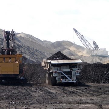 Governo e investidores discutem, em Quelimane, exploração sustentável de recursos minerais