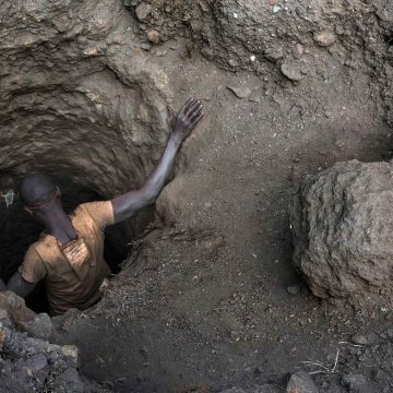 Garimpeiro ilegal morre após o desabamento de uma mina em Montepuez