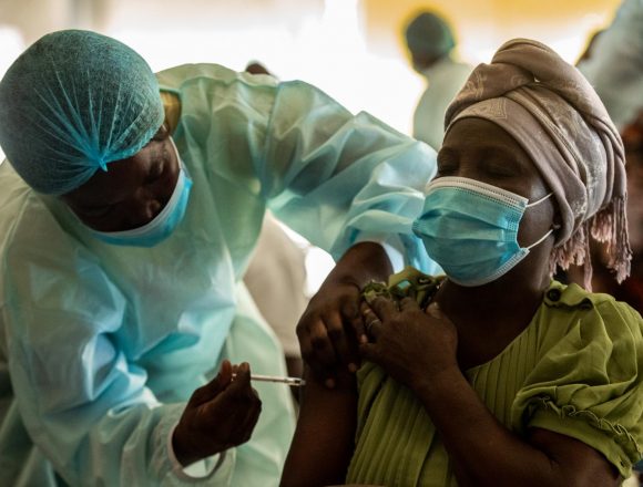 Moçambique inicia esta quarta-feira a administração de segunda dose de vacina