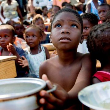 Estudo da UNICEF diz que falta de nutrientes causa danos nas crianças