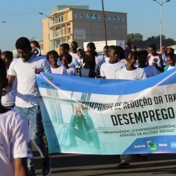 “Taxa de desemprego estimada para Moçambique desce para 17,5%” – INE