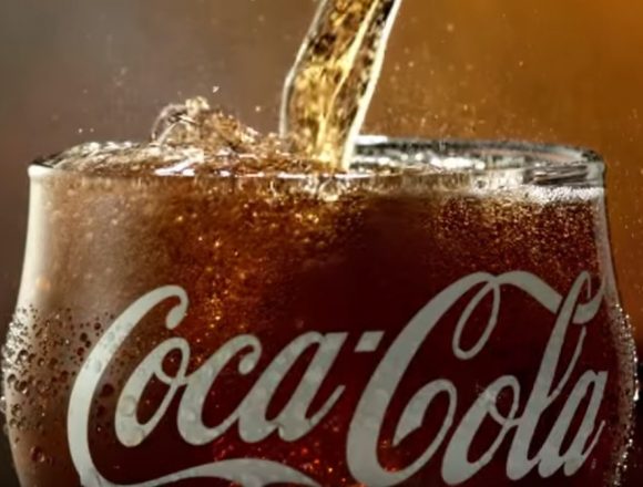 Lucro da Coca-Cola atinge USD 2.781 milhões no primeiro trimestre
