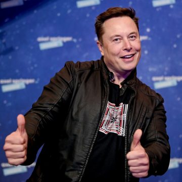 Depois da revista Time, agora é a vez do Financial Times.  Elon Musk é eleito personalidade do Ano 2021