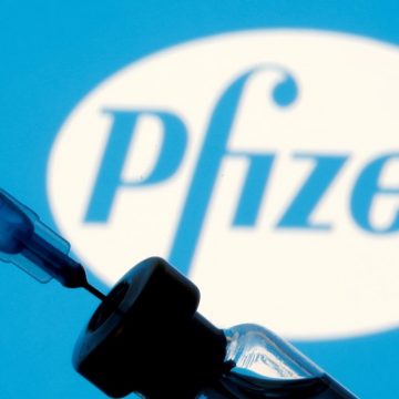 Covid-19. Pfizer pode anunciar maior lucro de uma farmacêutica com venda de vacinas