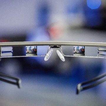 Google promete lançar óculos de realidade aumentada em 2024