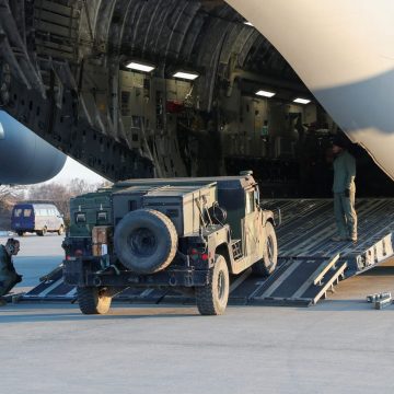 Guerra: Estados Unidos aprova USD 13.6 MM para apoio militar e humanitário à Ucrânia