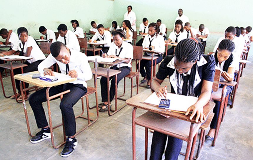 Ministério da Educação cria 49 centros para exames externos