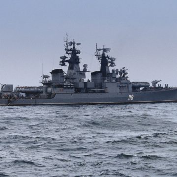 Invasão da Ucrânia: Turquia vai restringir passagem de navios de guerra russos