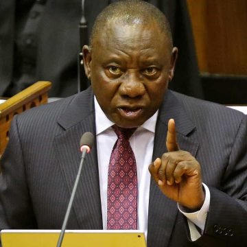 Ramaphosa avisa que África não está disposta a pagar “custo da industrialização” do Ocidente
