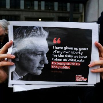 Fundador do Wikileaks apresenta último recurso para escapar à perpétua nos EUA