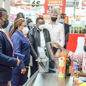 Autoridade Tributária fiscaliza facturação de produtos na cidade de Maputo