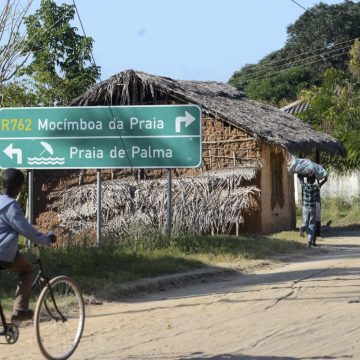 Nyusi promete reabertura de serviços bancários em Mocímboa da Praia até Setembro