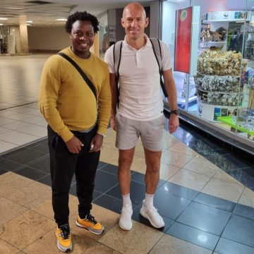 Arjen Robben passa férias em Moçambique