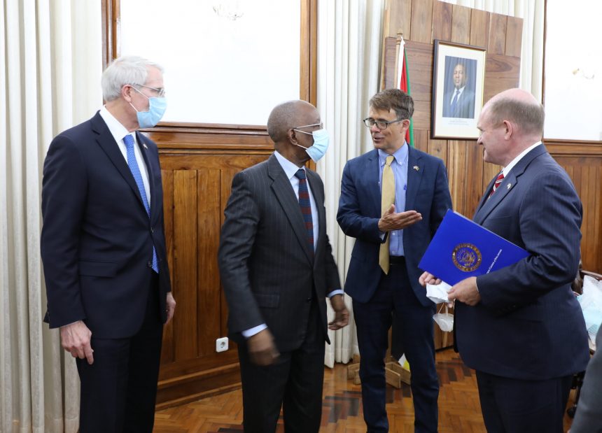 Senado americano reitera apoio a Moçambique