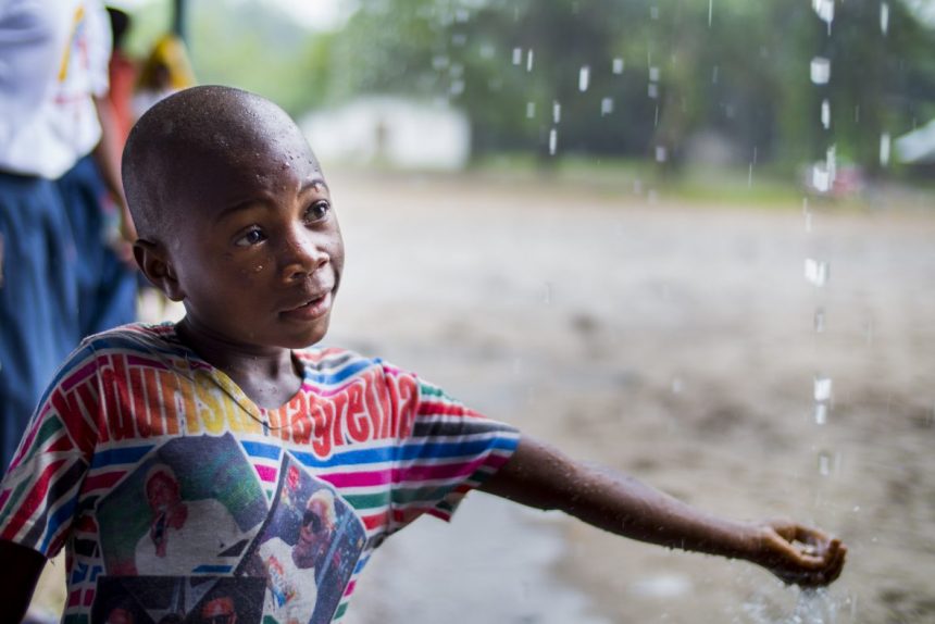 Beber água da chuva representa um risco grave para a saúde humana