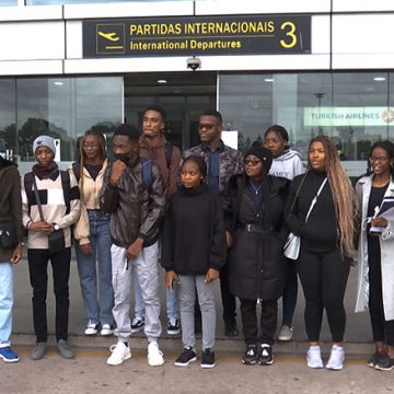 TotalEnergies oferece bolsa de estudos a 17 moçambicanos