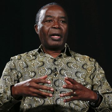 Eleições/Angola: Ex-primeiro-Ministro, do MPLA, declara apoio líder da UNITA