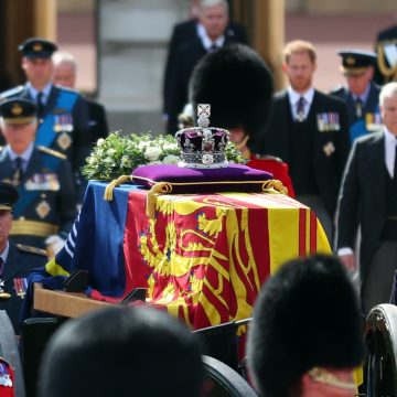 Rainha Isabel II será hoje sepultada em jazigo da família em Windsor