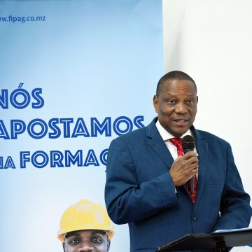 Tomam posse órgãos das sociedades comerciais da FIPAG