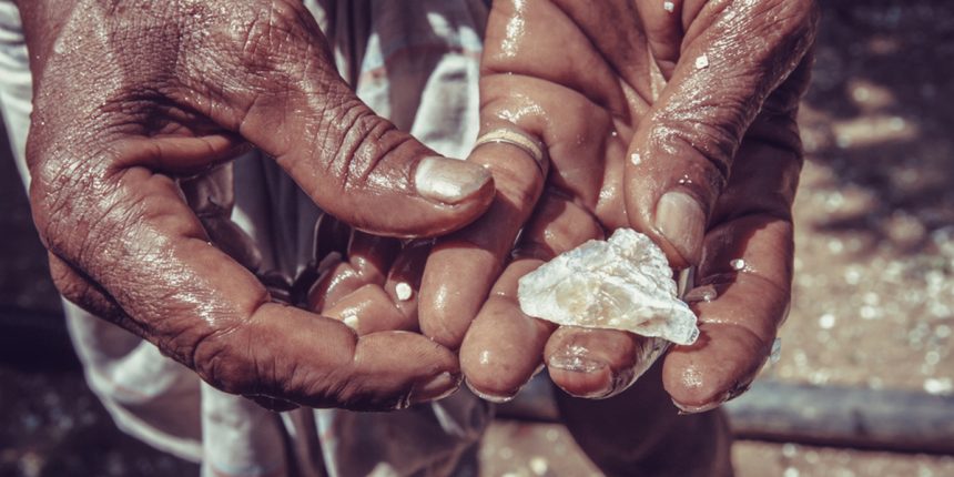 Descoberto diamante branco de 131 quilates em Angola