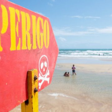 Município de Vilankulo coloca sinalização nas praias para evitar afogamentos