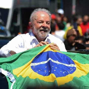 É oficial: Lula da Silva eleito e de regresso à Presidência do Brasil
