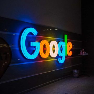 Google prepara-se para despedir 12 mil pessoas